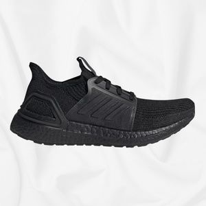ADIDAS Women's Ultra Boost 19 Triple Black￨Size US 8.5